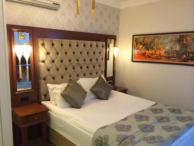 Economy Room